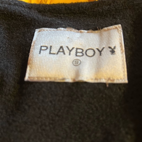PLAYBOY Yellow Vest - Picture 10 of 10